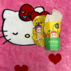 Sonny Angel - Harvest Hippers Series (Eggplant)